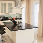 Βίλα Vista Bella In Ruhiger Villengegend Mit Meerblick Costa Adeje (Tenerife)