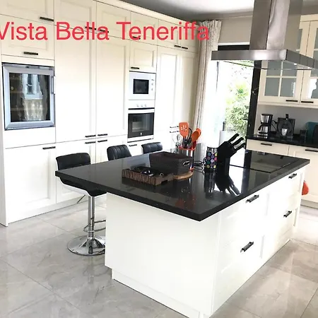 Vista Bella In Ruhiger Villengegend Mit Meerblick אדחה