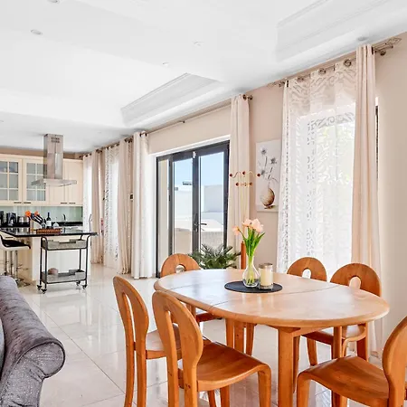 וילה Vista Bella In Ruhiger Villengegend Mit Meerblick