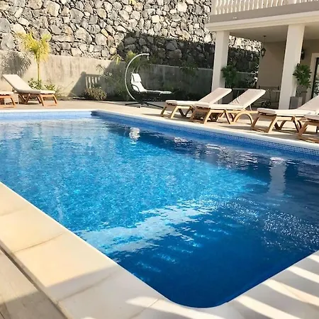 Vista Bella In Ruhiger Villengegend Mit Meerblick Вилла *