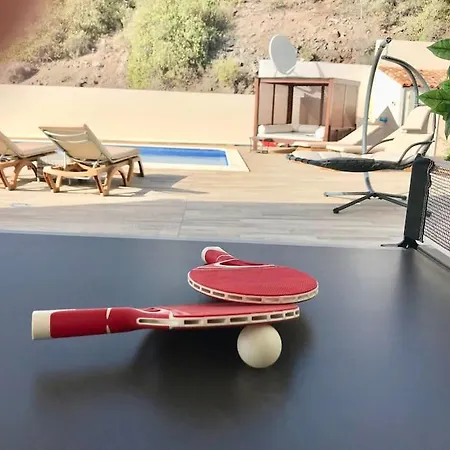 Vista Bella In Ruhiger Villengegend Mit Meerblick *