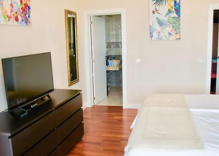 Villa Vista Bella In Ruhiger Villengegend Mit Meerblick *