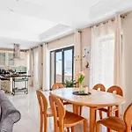 Villa Vista Bella In Ruhiger Villengegend Mit Meerblick