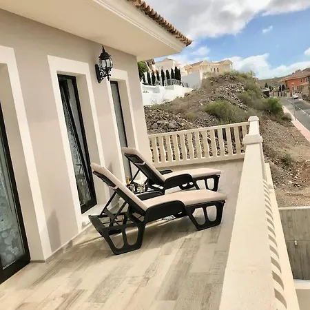 Vista Bella In Ruhiger Villengegend Mit Meerblick * Costa Adeje (Tenerife)