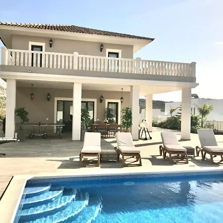 Vista Bella In Ruhiger Villengegend Mit Meerblick Villa *