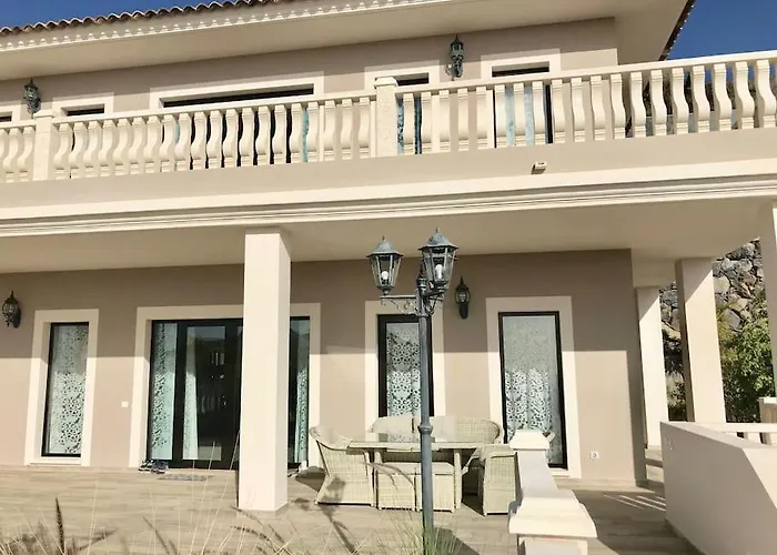 Vista Bella In Ruhiger Villengegend Mit Meerblick Βίλα *