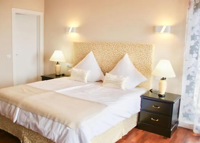 Vista Bella In Ruhiger Villengegend Mit Meerblick Villa