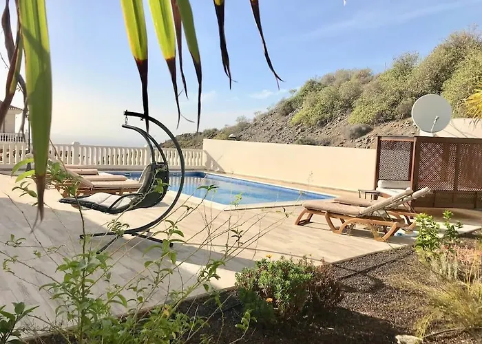 Villa Vista Bella In Ruhiger Villengegend Mit Meerblick *