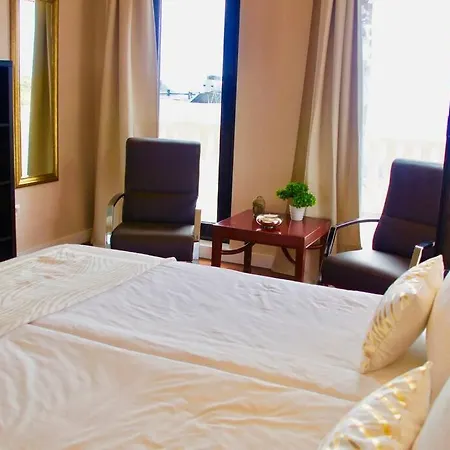 Villa Vista Bella In Ruhiger Villengegend Mit Meerblick Costa Adeje (Tenerife)