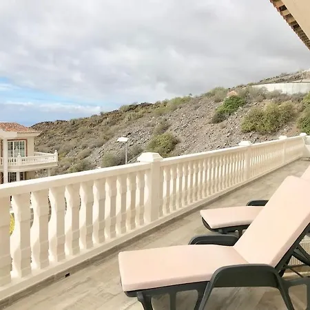 Villa Vista Bella In Ruhiger Villengegend Mit Meerblick Costa Adeje (Tenerife)