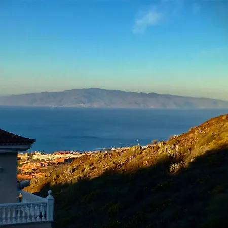 Vista Bella In Ruhiger Villengegend Mit Meerblick Villa