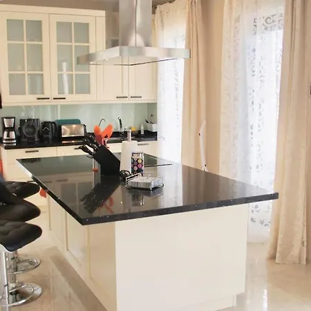 Villa Vista Bella In Ruhiger Villengegend Mit Meerblick Costa Adeje (Tenerife)