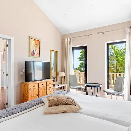 Vista Bella In Ruhiger Villengegend Mit Meerblick Villa Costa Adeje (Tenerife)