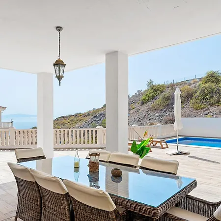 Vista Bella In Ruhiger Villengegend Mit Meerblick Villa *