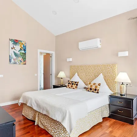 Vista Bella In Ruhiger Villengegend Mit Meerblick Costa Adeje (Tenerife)