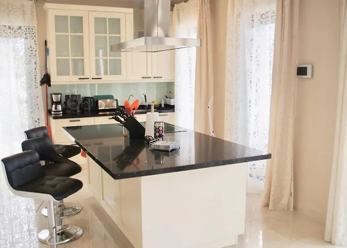 Willa Vista Bella In Ruhiger Villengegend Mit Meerblick Costa Adeje (Tenerife)