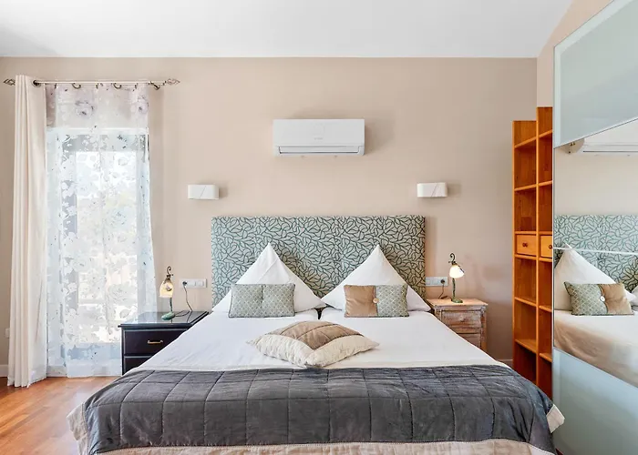 Willa Vista Bella In Ruhiger Villengegend Mit Meerblick